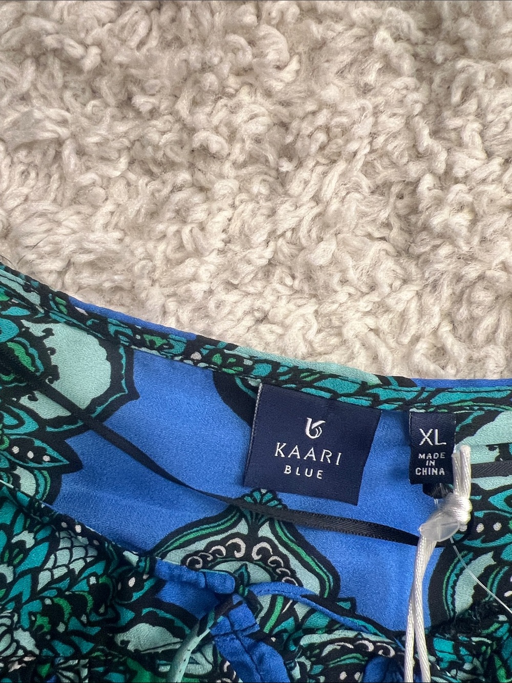 WOMENS KAARI BLUE FLORAL BORDERS TOP SIZE XL NWT - Picture 13 of 14